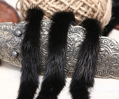 тонкая норковая полоска "черный" (д: 30-35 см, ш: 0,3-0,5 см) , мех