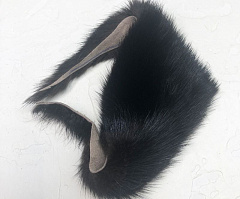 меховой треугольник "черный" (д: 18-22 см, ш: 0,3-5 см) , мех