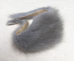 меховой треугольник "туман" (д: 18-22 см, ш: 0,3-5 см) , мех