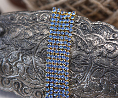 стразовая цепь ss6 (2 мм) "лайт сапфир/золото" , стразовая цепь